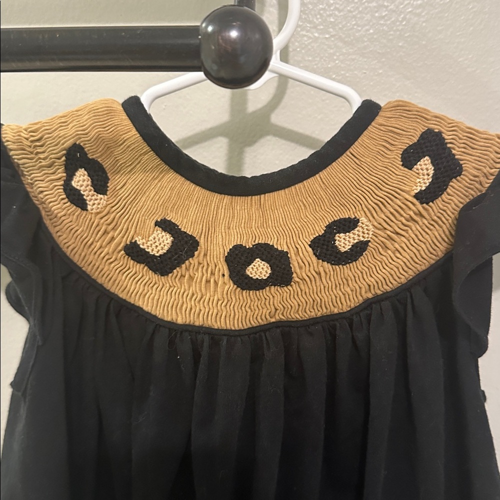 Cheetah Smocked Bloomer Set - Picture 2 of 5